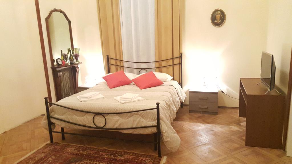 Garden Suite Janov Exteriér fotografie